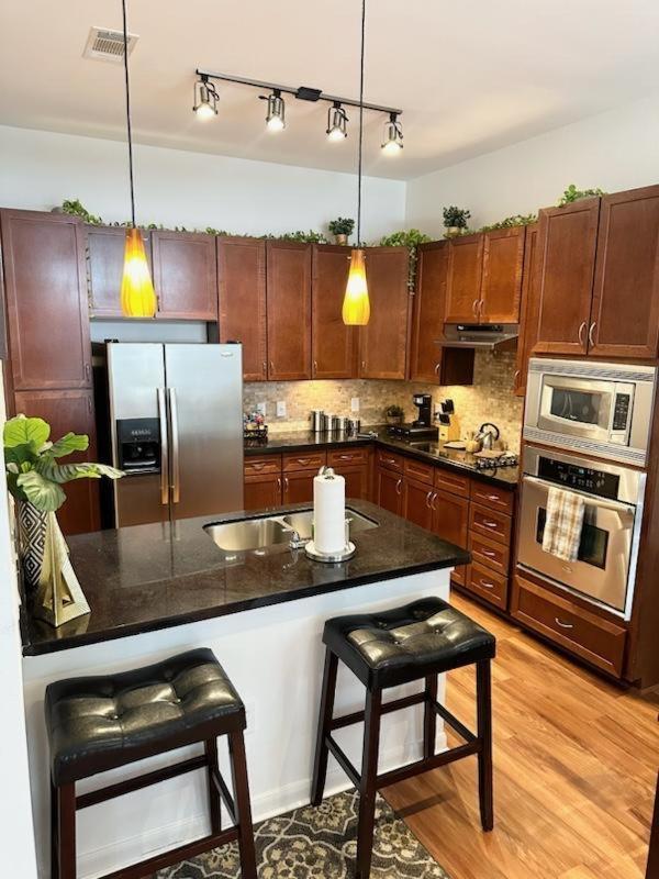 Eluxe At San Felipe Apartment Houston Exterior photo
